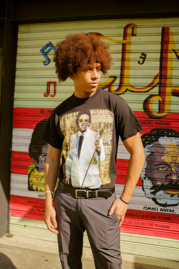 Hector Lavoe micrófono- Black T-Shirt